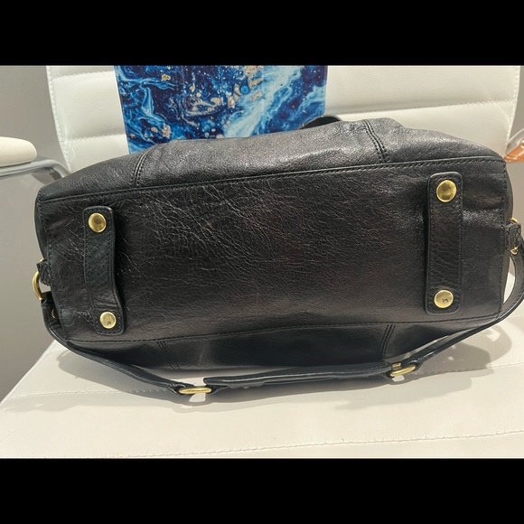 Coach Black bag with Gold Hardware - Picture 4 of 9